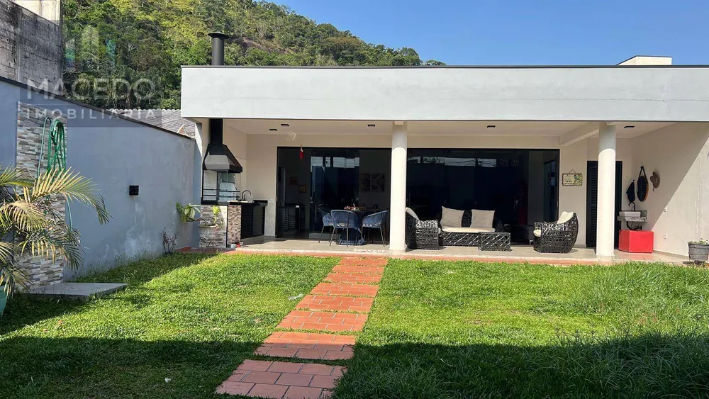 Casa, 3 quartos, 167 m² - Foto 1