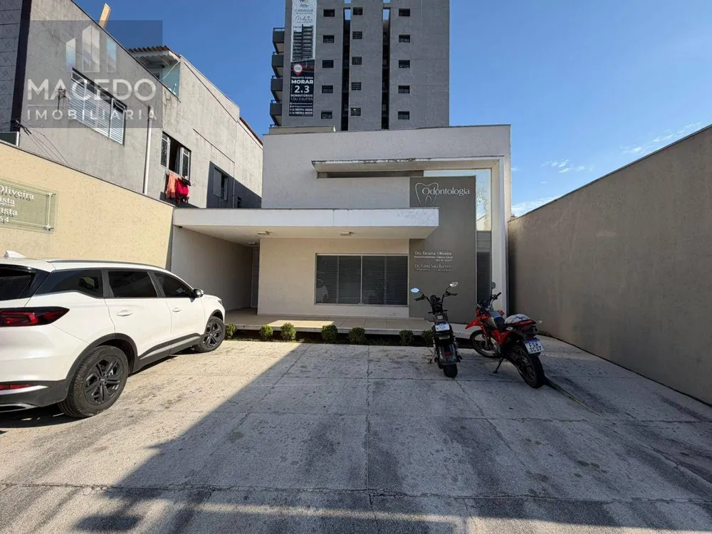 Sala-Conjunto, 250 m² - Foto 1
