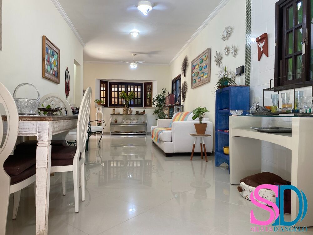 Casa à venda com 3 quartos, 229m² - Foto 5