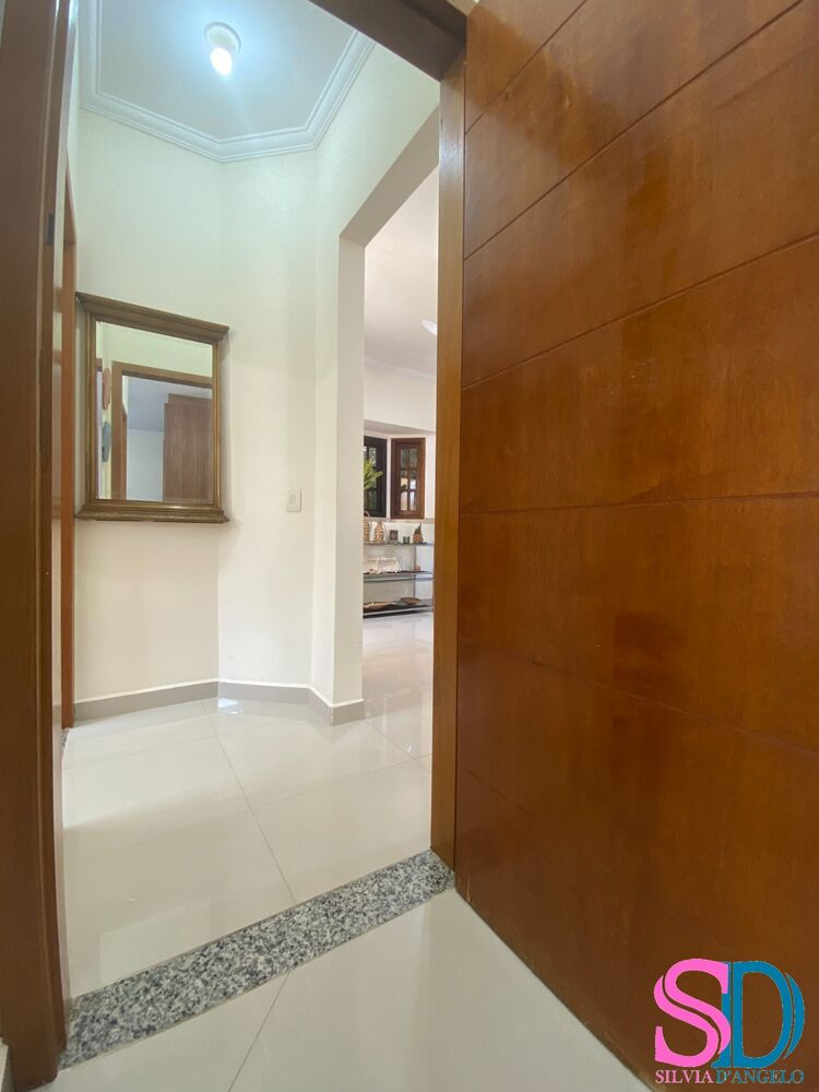 Casa à venda com 3 quartos, 229m² - Foto 9