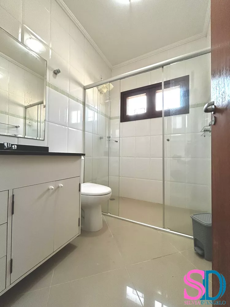 Casa de Condomínio à venda com 4 quartos, 263m² - Foto 32