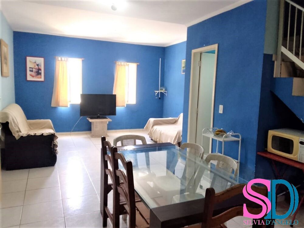 Casa à venda com 3 quartos, 145m² - Foto 1