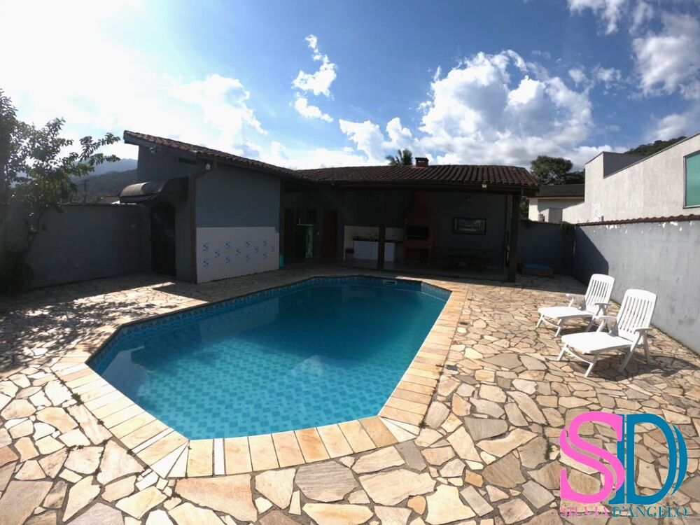 Casa de Condomínio à venda e aluguel com 4 quartos, 140m² - Foto 3