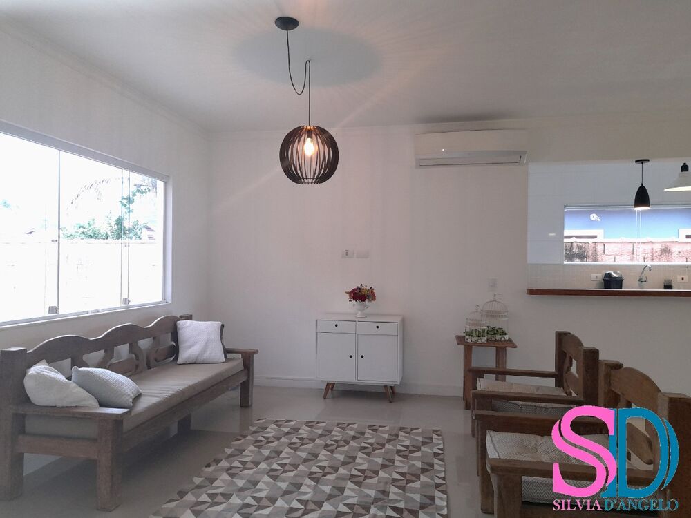 Casa de Condomínio à venda com 3 quartos, 180m² - Foto 1