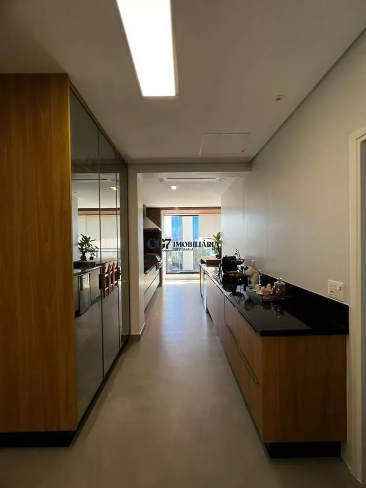 Apartamento à venda com 4 quartos, 282m² - Foto 9