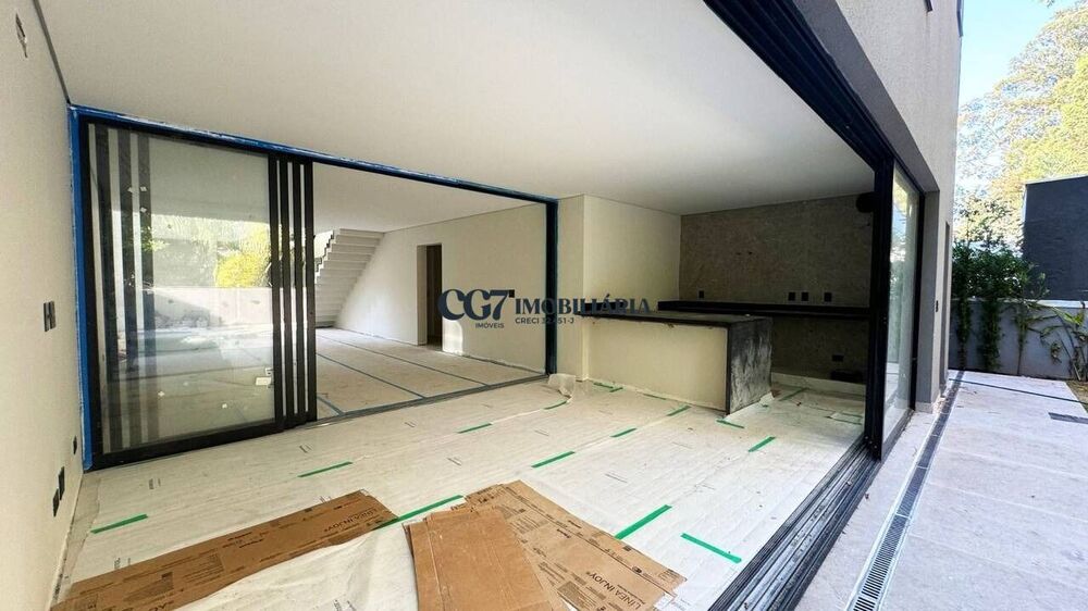 Sobrado, 6 quartos, 400 m² - Foto 1
