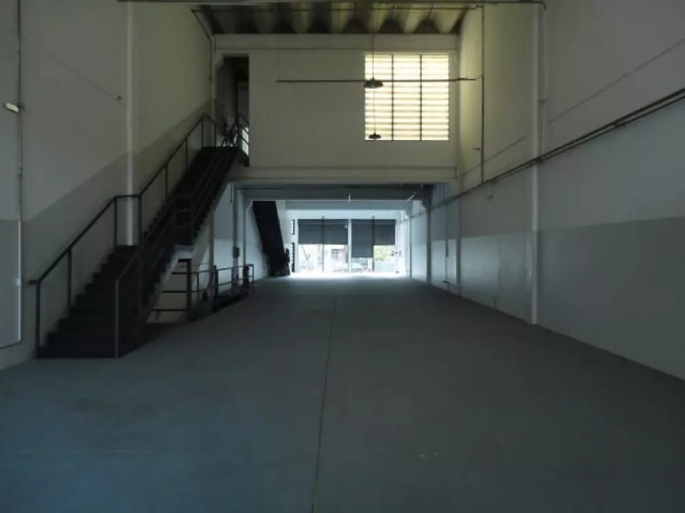 Depósito-Galpão, 800 m² - Foto 1