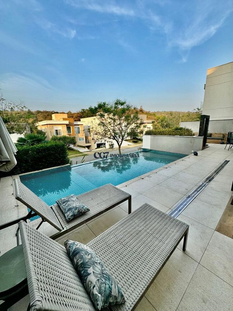 Sobrado, 4 quartos, 301 m² - Foto 2