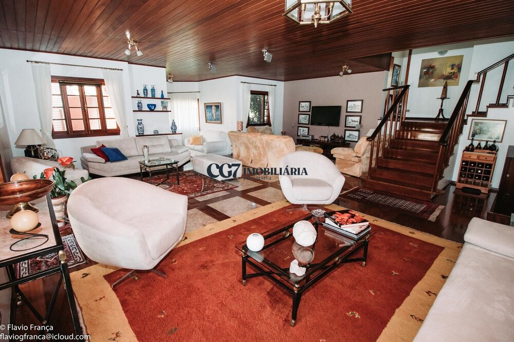 Casa de Condomínio à venda com 3 quartos, 380m² - Foto 4