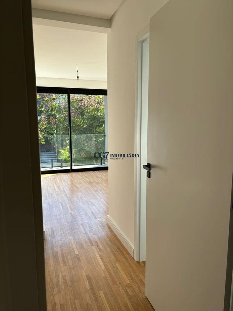 Sobrado, 4 quartos, 418 m² - Foto 9
