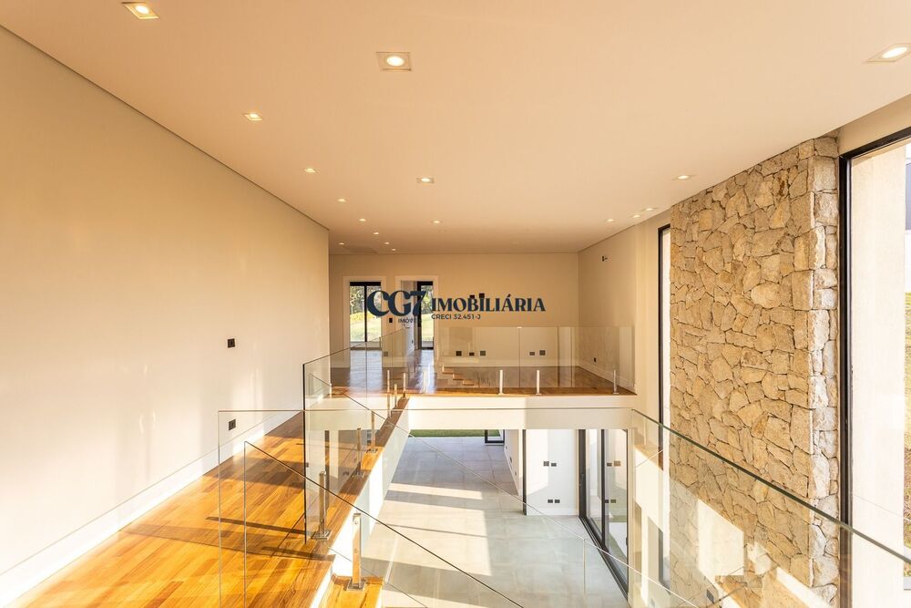 Sobrado, 4 quartos, 440 m² - Foto 1