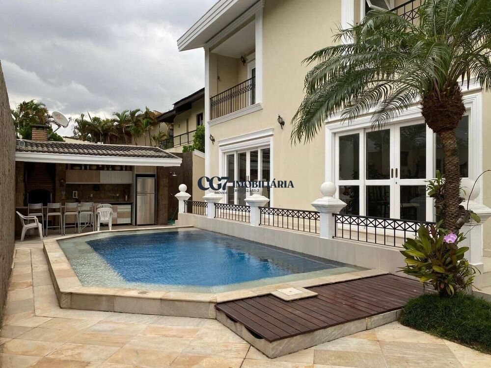 Sobrado à venda com 3 quartos, 560m² - Foto 1
