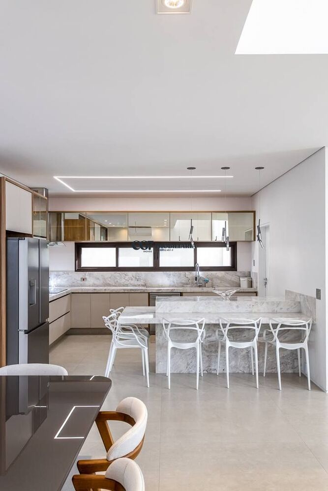 Sobrado, 4 quartos, 349 m² - Foto 11