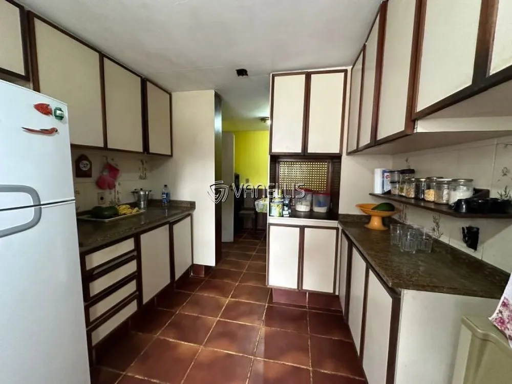Sobrado, 3 quartos, 600 m² - Foto 1