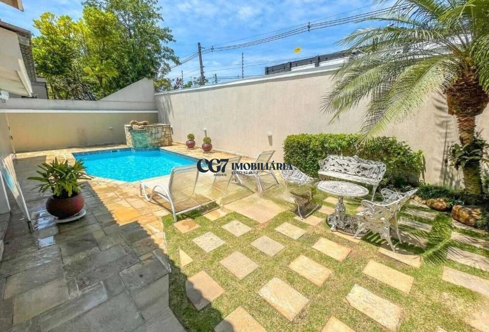 Sobrado à venda com 4 quartos, 360m² - Foto 3