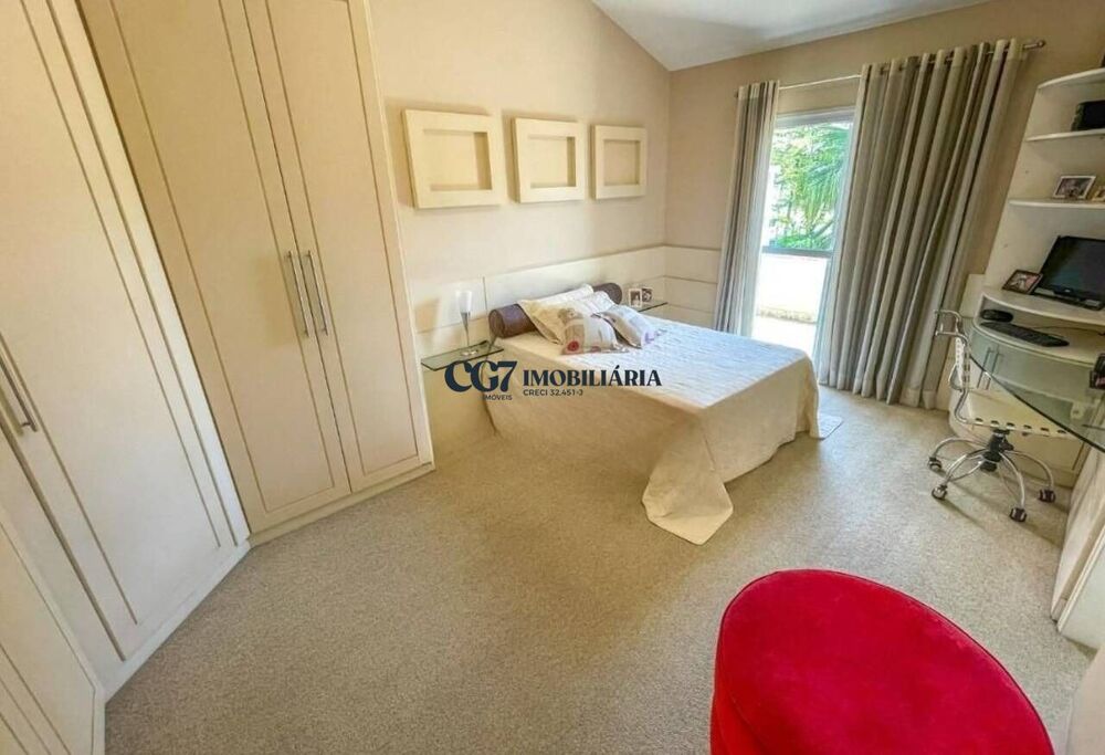 Sobrado à venda com 4 quartos, 360m² - Foto 12