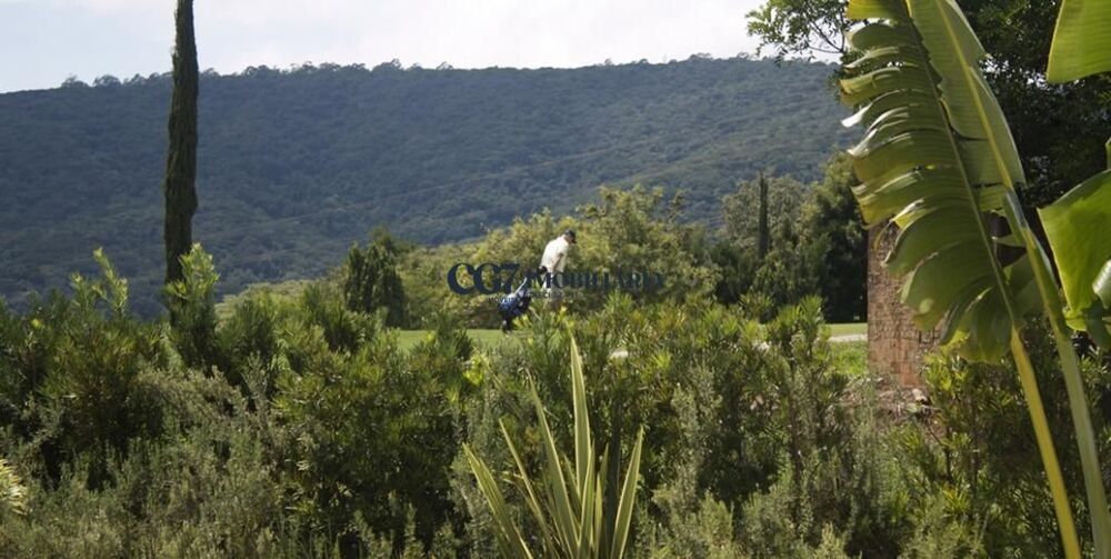 Casa de Condomínio à venda com 4 quartos, 525m² - Foto 2