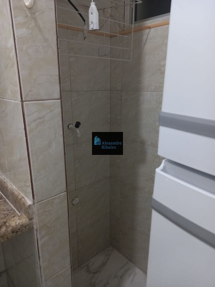 Apartamento para alugar com 2 quartos, 70m² - Foto 3