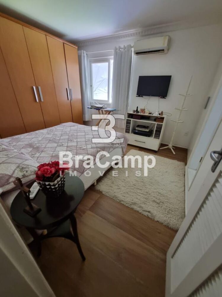 Casa à venda com 4 quartos, 225m² - Foto 8