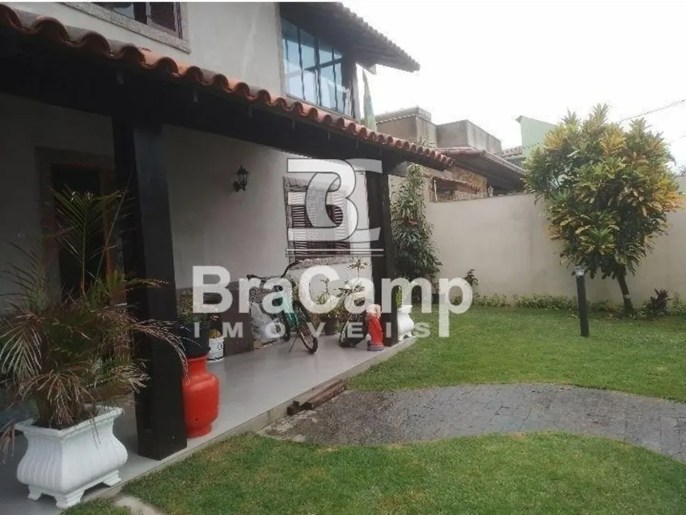 Casa, 5 quartos, 271 m² - Foto 1