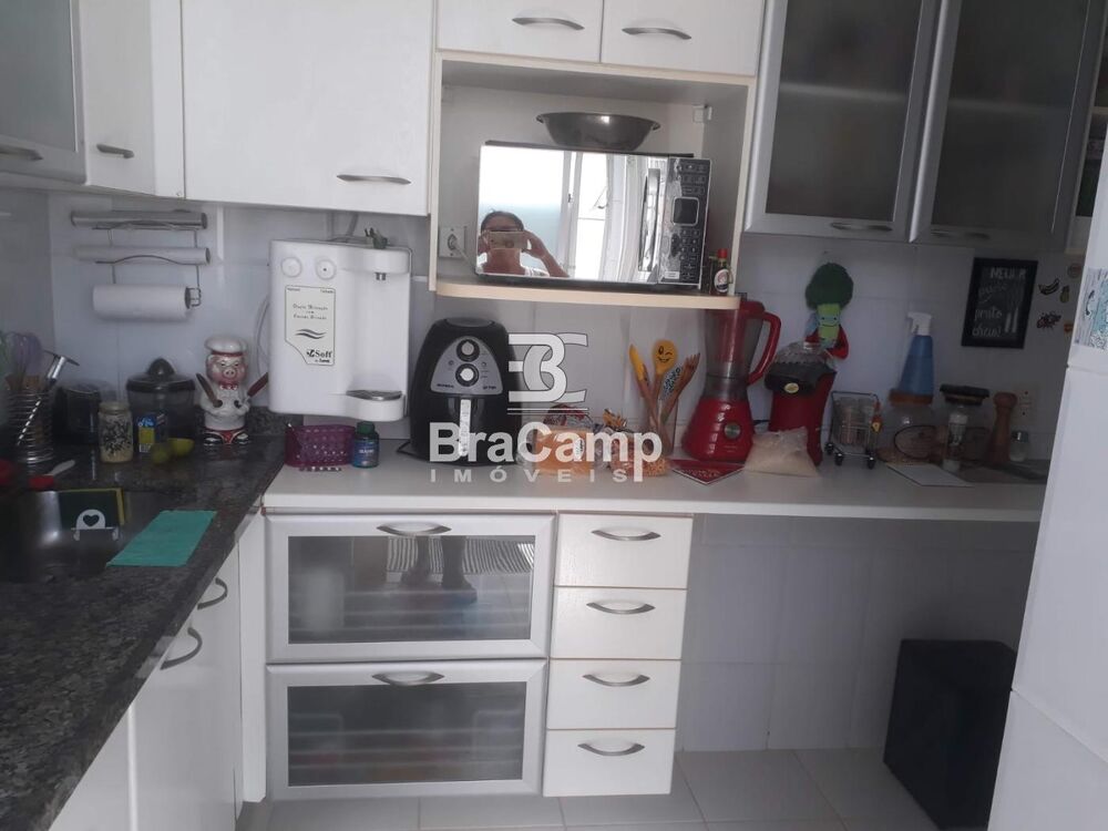 Apartamento à venda com 2 quartos, 75m² - Foto 10
