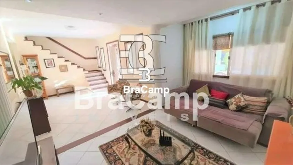 Casa, 3 quartos, 220 m² - Foto 2