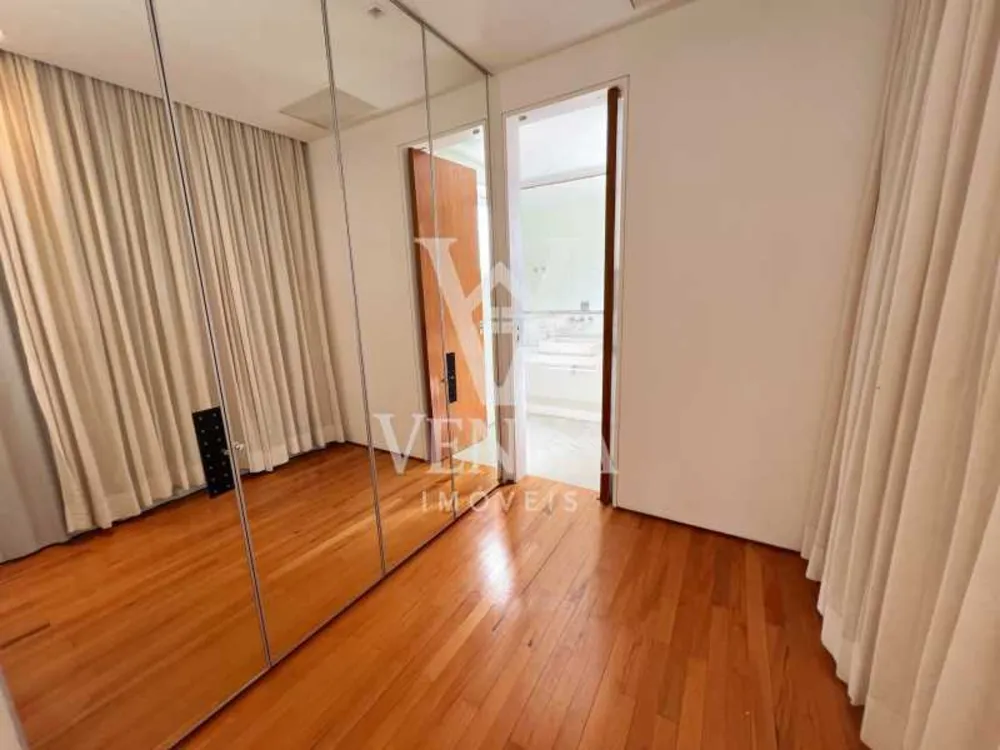 Cobertura, 3 quartos, 239 m² - Foto 4