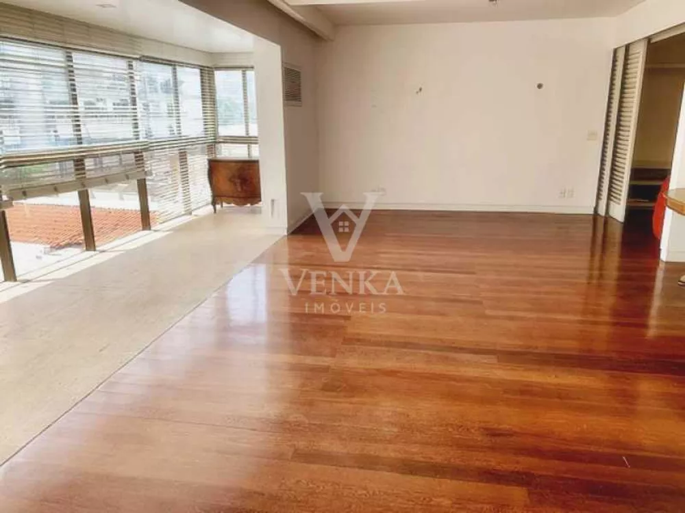 Apartamento, 3 quartos, 257 m² - Foto 2