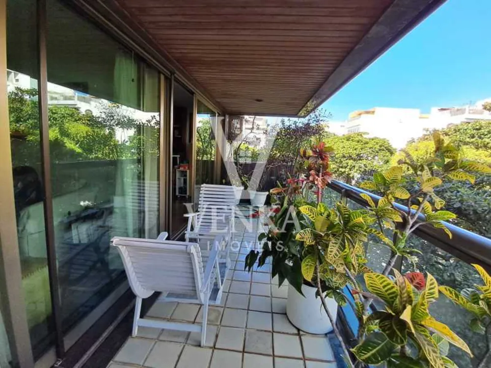 Apartamento, 3 quartos, 200 m² - Foto 2