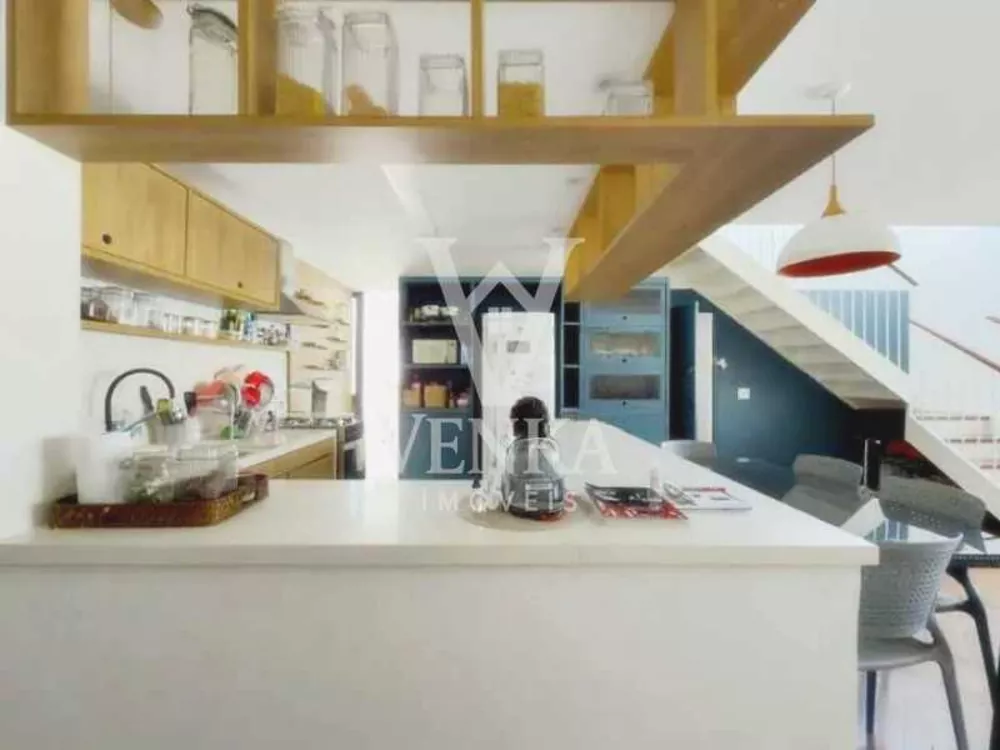 Cobertura, 3 quartos, 216 m² - Foto 2