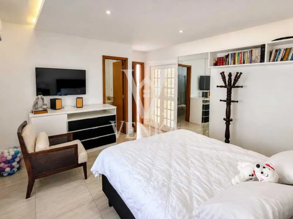 Cobertura, 3 quartos, 210 m² - Foto 13