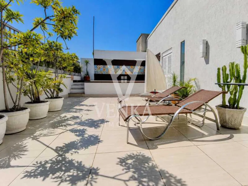 Cobertura, 3 quartos, 210 m² - Foto 1