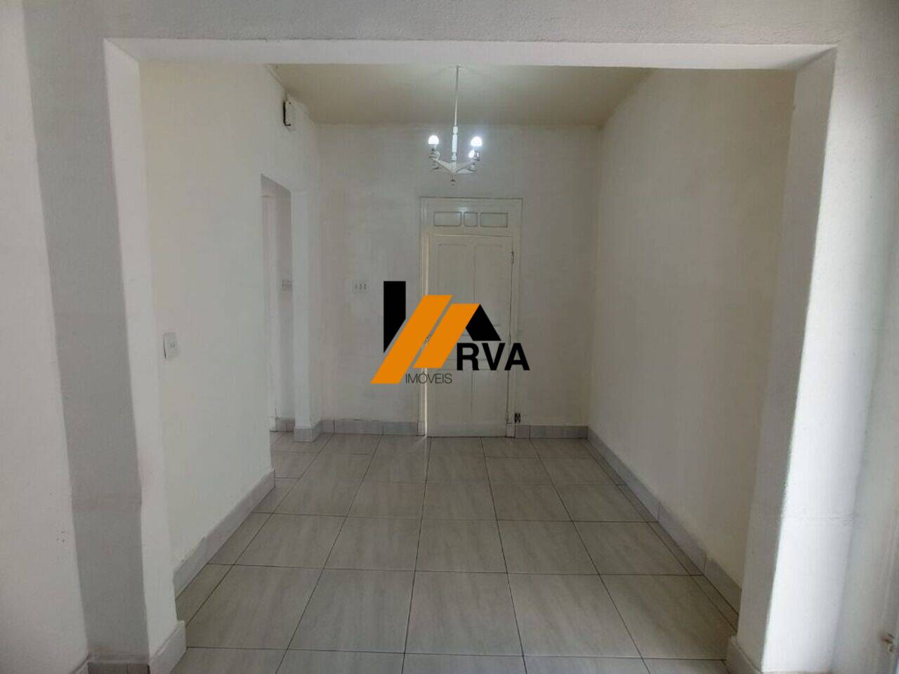 Casa à venda com 2 quartos, 230m² - Foto 8