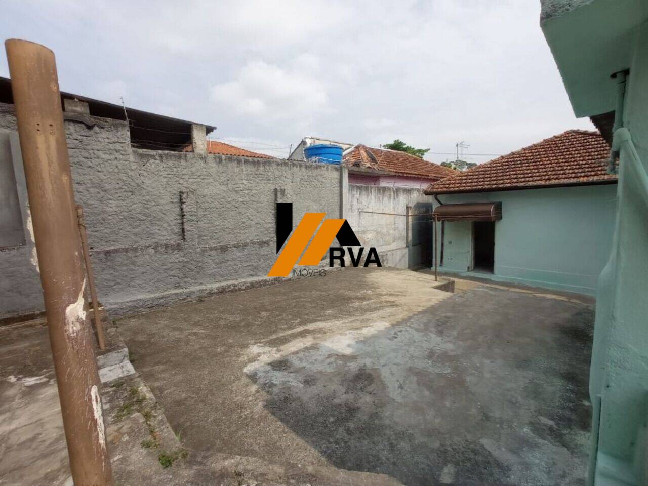 Casa à venda com 2 quartos, 230m² - Foto 11