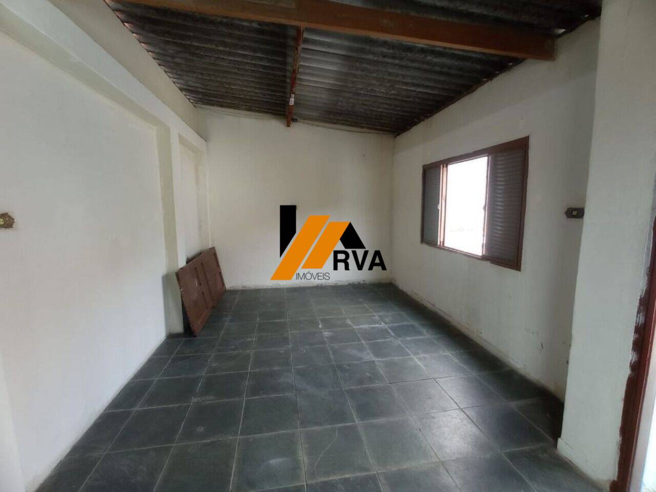 Casa à venda com 2 quartos, 230m² - Foto 18