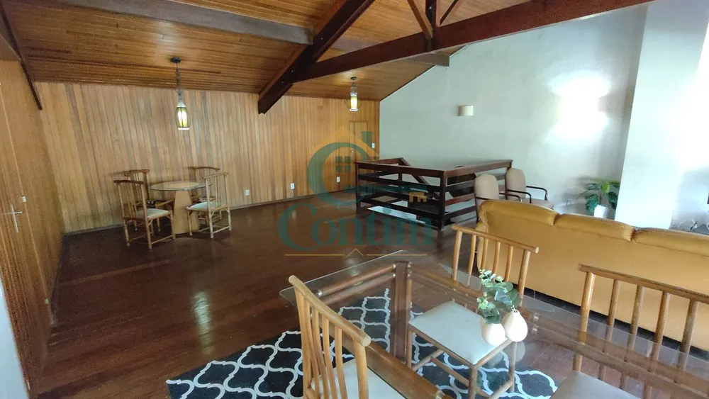 Casa, 5 quartos, 230 m² - Foto 1