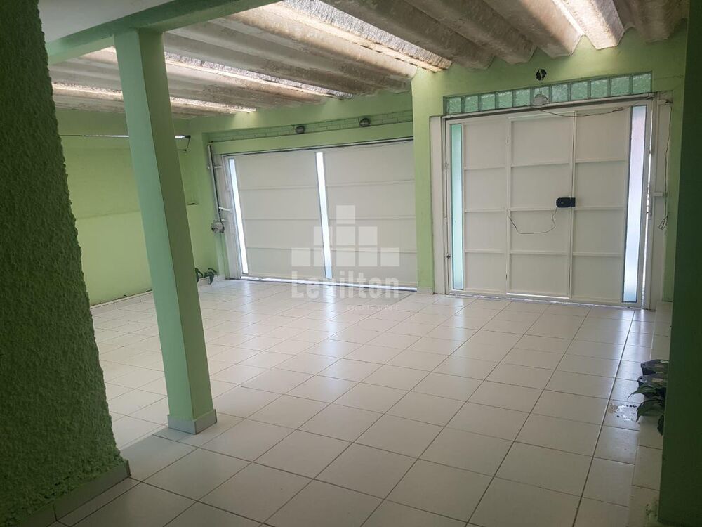 Casa para alugar com 4 quartos, 198m² - Foto 19
