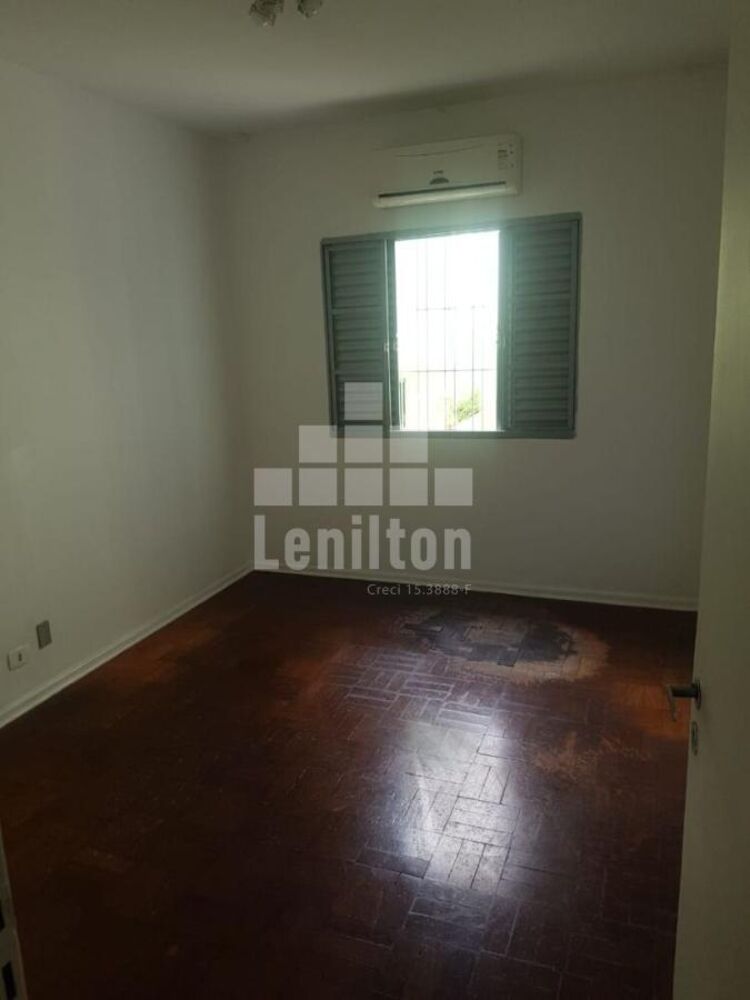 Casa para alugar com 4 quartos, 198m² - Foto 5