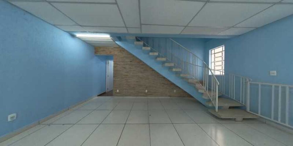 Depósito-Galpão, 486 m² - Foto 1