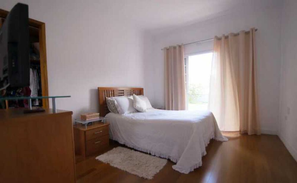 Casa à venda com 4 quartos, 274m² - Foto 3
