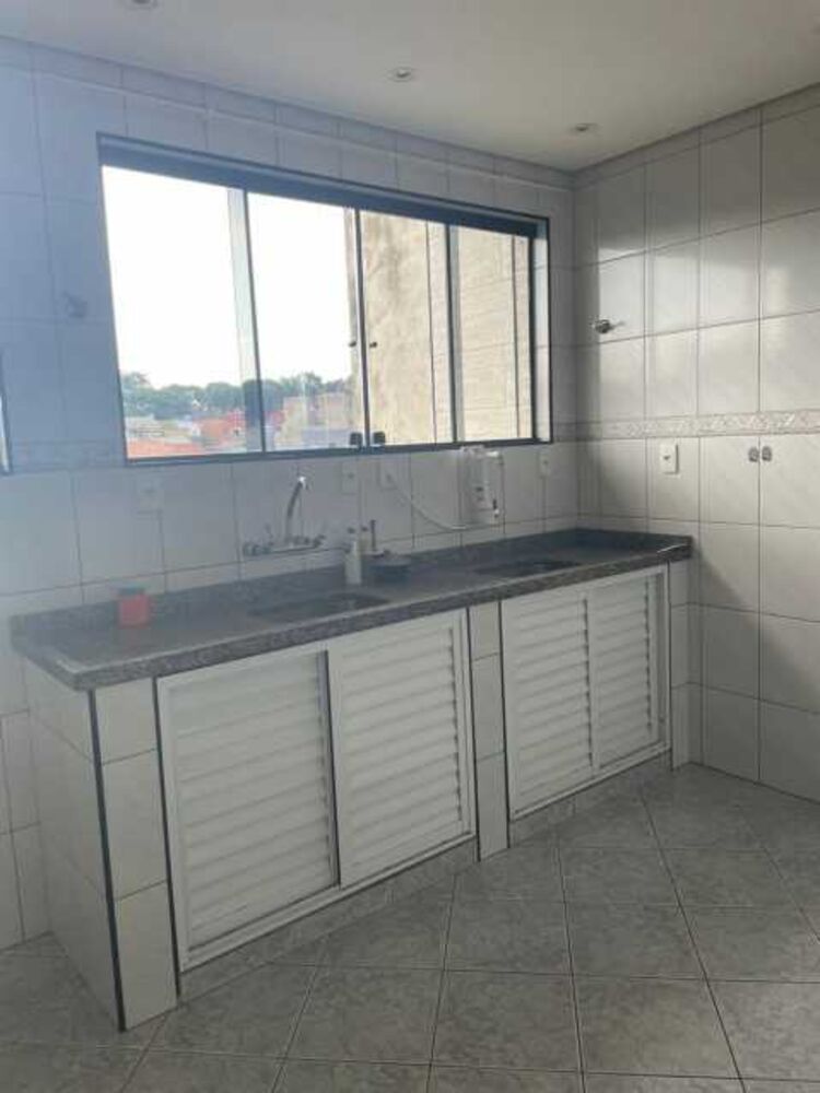 Casa Comercial à venda com 3 quartos, 298m² - Foto 8