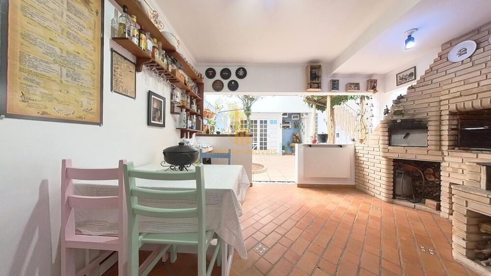 Casa, 3 quartos, 241 m² - Foto 4