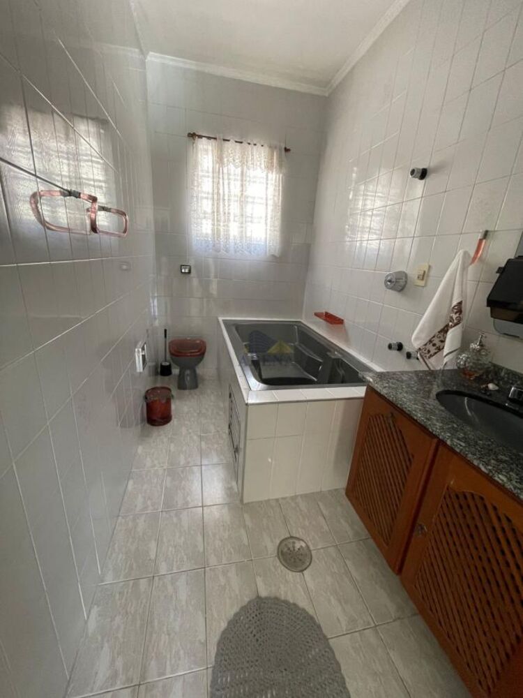 Casa à venda com 3 quartos - Foto 2