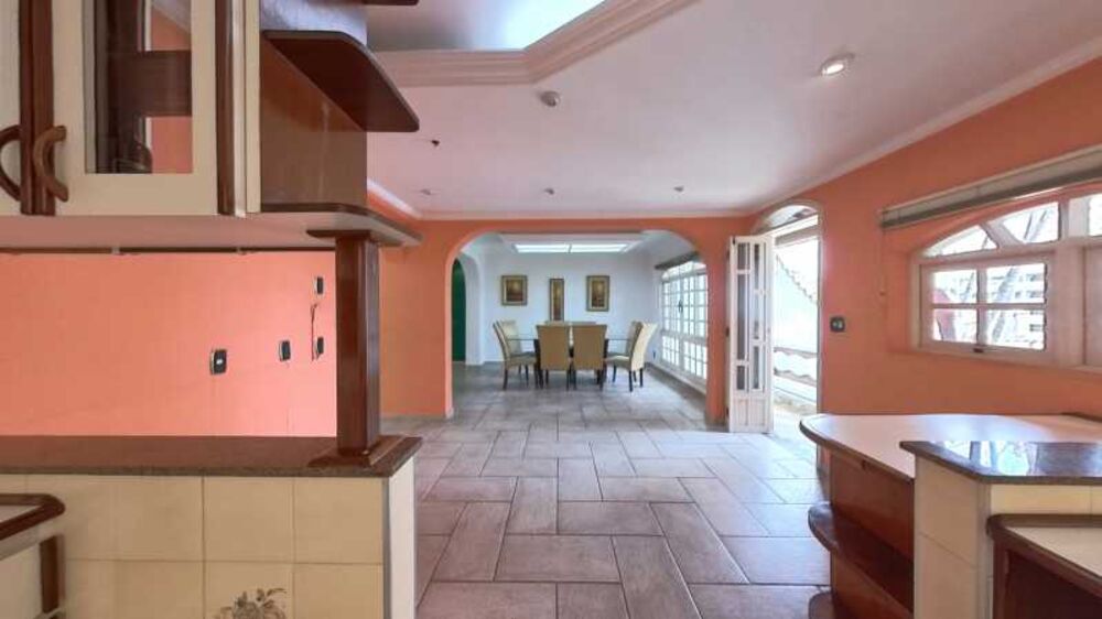 Casa, 3 quartos, 294 m² - Foto 1