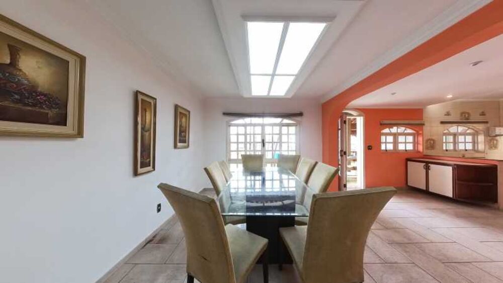 Casa, 3 quartos, 294 m² - Foto 2
