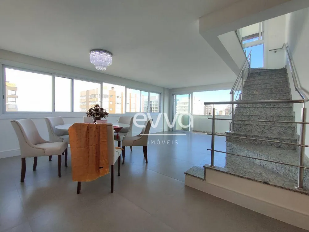 Cobertura, 3 quartos, 276 m² - Foto 2