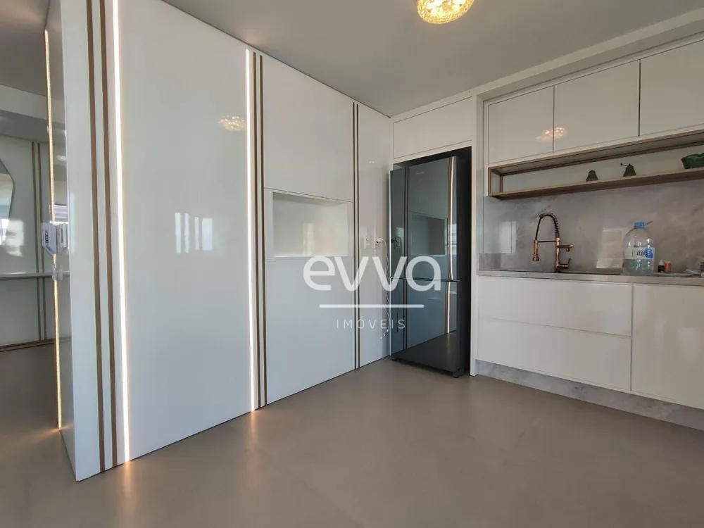 Cobertura, 3 quartos, 276 m² - Foto 4