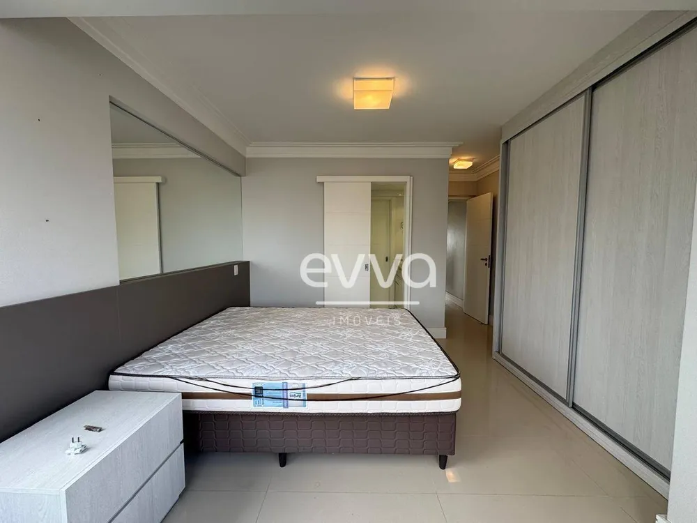 Cobertura, 3 quartos, 284 m² - Foto 11