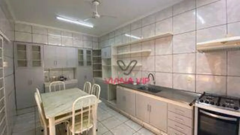 Casa, 3 quartos, 278 m² - Foto 1