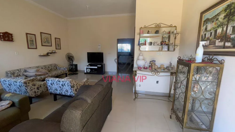 Casa, 3 quartos, 215 m² - Foto 1